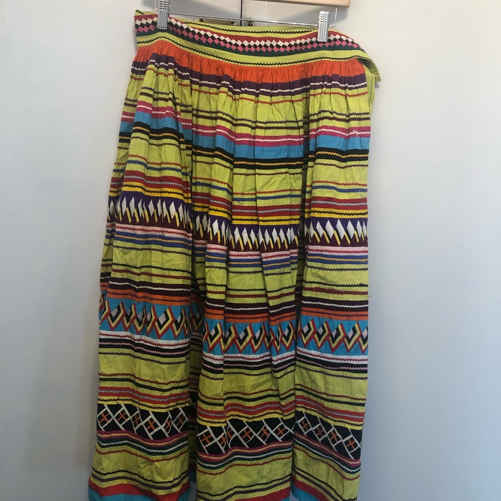 Beautiful full summer skirt in great condition
